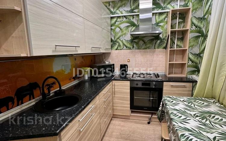 1-комнатная квартира · 33 м² · 1/3 этаж, Райымбека 485 за 220 000 ₸ в Алматы, Алатауский р-н — фото 2