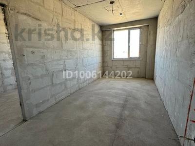 3-комнатная квартира · 77 м² · 6/9 этаж, мкр Асар-2, ​Микрорайон Асар 2 14/1 — Толе би торговый центрдын арткы жагында за 24 млн 〒 в Шымкенте, Абайский р-н