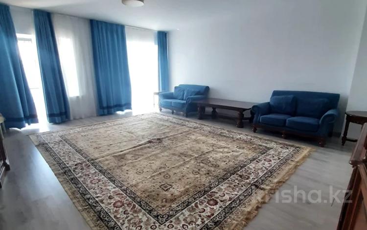 3-комнатная квартира · 150 м², Снегина 31/1 за 650 000 ₸ в Алматы, Медеуский р-н — фото 2