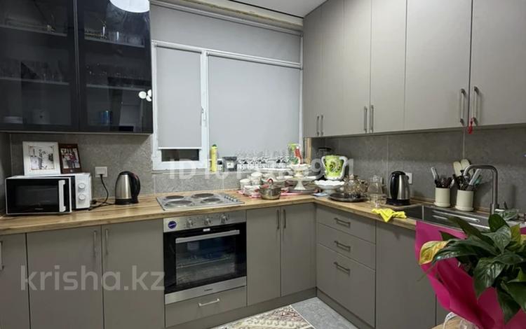 3-комнатная квартира · 70 м² · 3/5 этаж, Сарыарка 6 за 32 млн ₸ в Жезказгане — фото 2