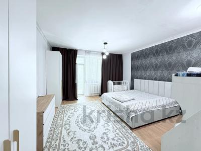 2-бөлмелі пәтер · 98 м² · 2/8 қабат, Достык — Мангилик ел, бағасы: 300 000 ₸ в Астане, Есильский р-н