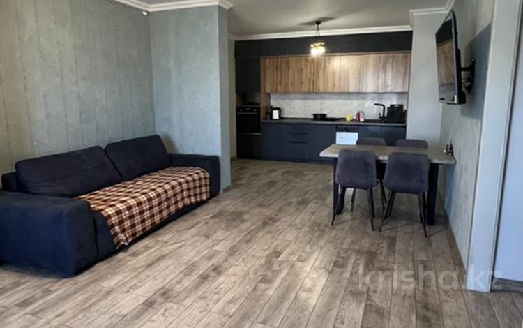 2-комнатная квартира · 72 м² · 6/8 этаж, Туран 89/3 за 270 000 ₸ в Астане, Нура р-н — фото 2