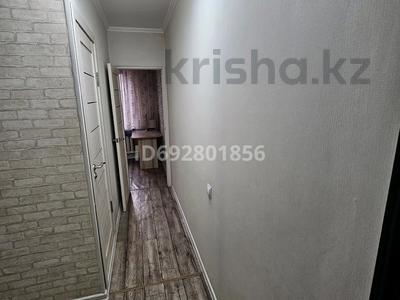 1-комнатная квартира, 32 м², 2/4 этаж помесячно, мкр №11 — Рядом АДК за 180 000 〒 в Алматы, Ауэзовский р-н