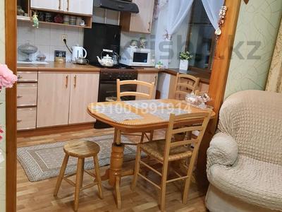 2-комнатная квартира · 54 м² · 4/5 этаж, ихсанова 52 — кердери за 20 млн 〒 в Уральске, мкр Школьник