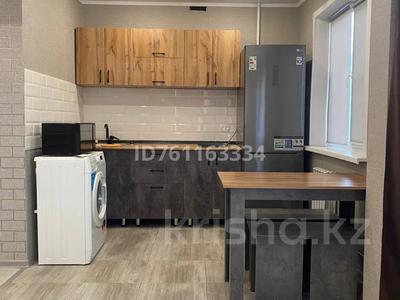 1-комнатная квартира · 38 м² · 3/5 этаж, Алматинская 58 за 180 000 ₸ в Усть-Каменогорске, Ульбинский