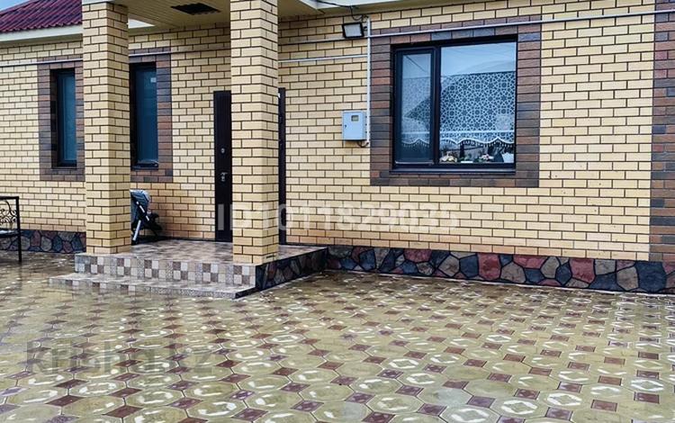 Отдельный дом · 4 комнаты · 120.6 м² · 5 сот., мкр. Зачаганск пгт за 45.7 млн ₸ в Уральске — фото 2