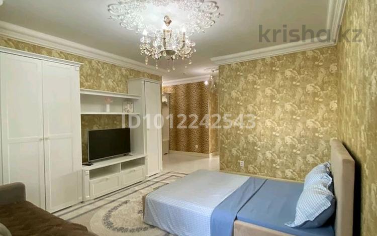 1-комнатная квартира · 45 м², Туркестан 30/1 — Туркестан за 2 500 ₸ в Астане, Есильский р-н — фото 2