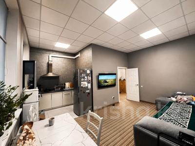 2-комнатная квартира · 56 м² · 8/8 этаж, Кайым Мухамедханов 21 за 34 млн ₸ в Астане, Нура р-н