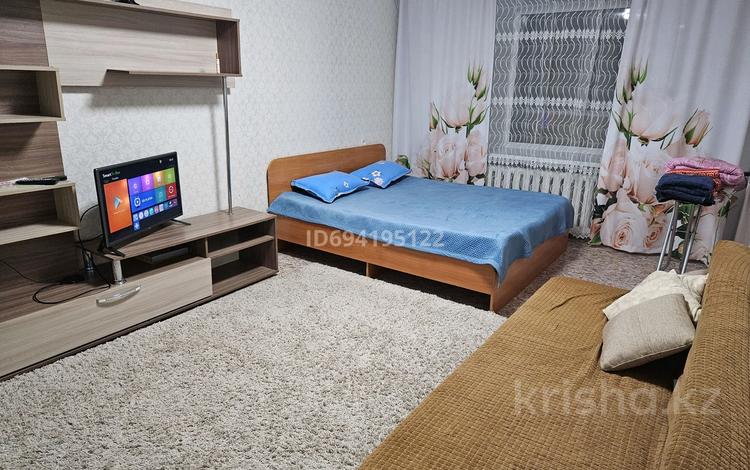 1-комнатная квартира · 35 м² · 1/5 этаж, Ауэзова — Ауэзова Назарбаева за 8 000 〒 в Кокшетау — фото 2