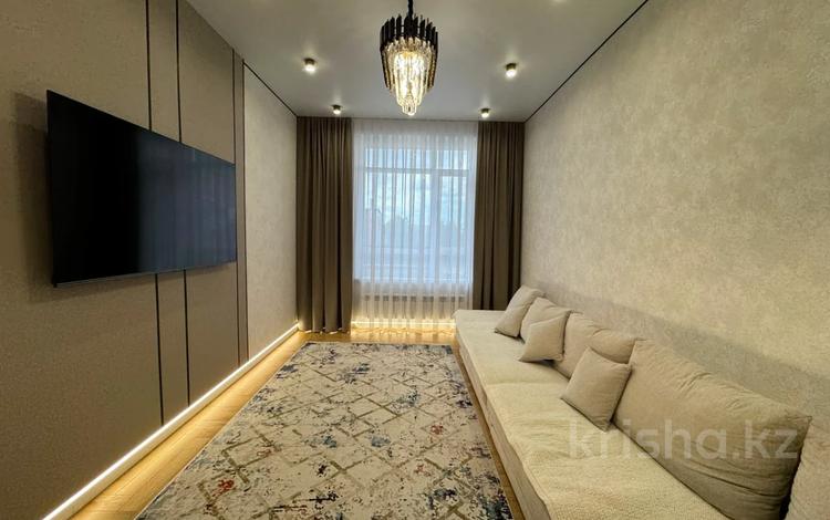 3-комнатная квартира · 80 м² · 1/4 этаж, мкр Юго-Восток, Гапеева 1/9 за 44.5 млн ₸ в Караганде, Казыбек би р-н — фото 2