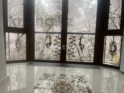 2-комнатная квартира · 65 м² · 4/5 этаж, мкр Самал-1 10 за 449 000 〒 в Алматы, Медеуский р-н