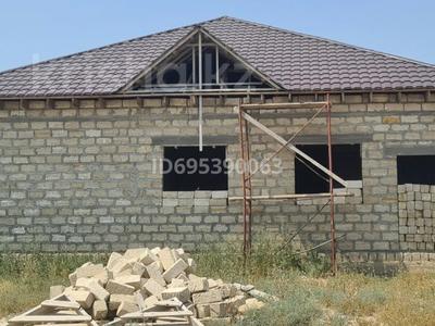 Продажа домов и дачи в Атырауской обл.: Отдельный дом · 6 комнат · 160 м² · 8 сот., Аубакир Шерниязов, 8 6 за 11 млн 〒 Отдельный дом · 6 комнат · 160 м² · 8 сот., Аубакир Шерниязов, 8 6 за 11 млн 〒 в Атырау