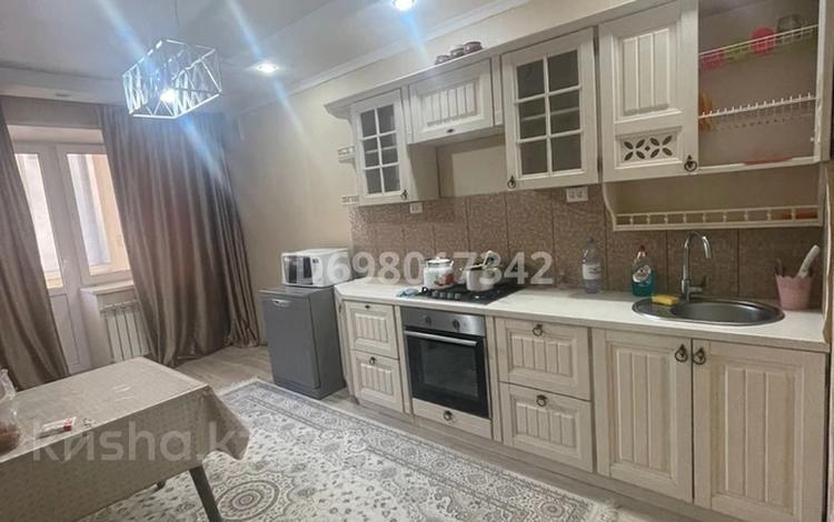 1-комнатная квартира · 60 м² · 1/10 этаж, Ярославская 2/3 за 10 000 ₸ в Уральске — фото 2