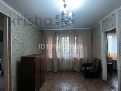 2-комнатная квартира · 45 м² · 3/5 этаж, мкр Новый Город, Ермекова 23 за 14 млн ₸ в Караганде, Казыбек би р-н