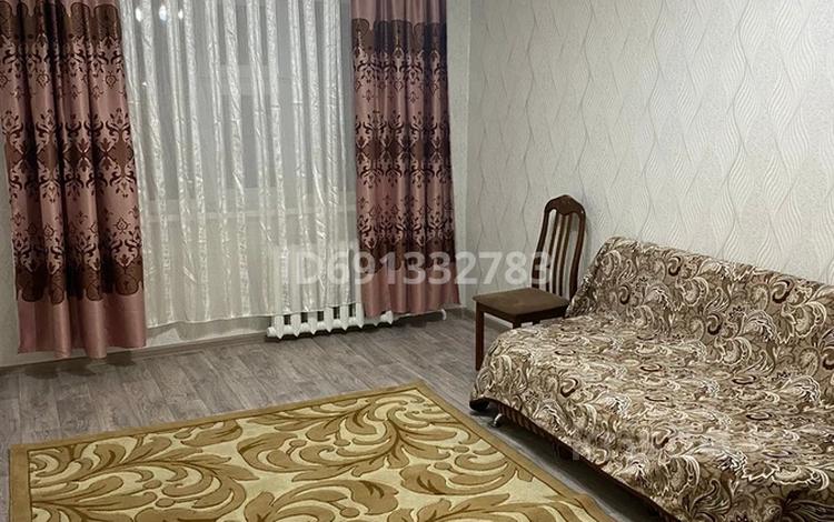 2-комнатная квартира, 45.2 м², 1/5 этаж помесячно, Мухамеджановой 4 за 90 000 〒 в Балхаше — фото 2