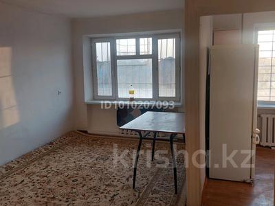 1-комнатная квартира · 39 м² · 2/5 этаж, Букарбай батыр 4 дом — Коктем магазин за 7 млн 〒 в 