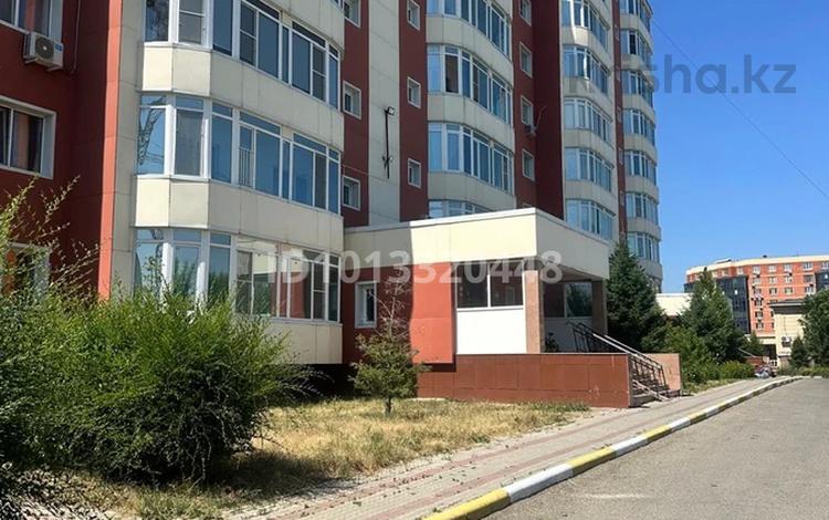 2-бөлмелі пәтер · 55 м² · 3/9 қабат, Казыбек би 17, бағасы: 35 млн ₸ в Усть-Каменогорске — фото 2