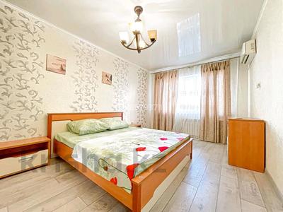1-комнатная квартира, 45 м², 2/9 этаж посуточно, Момышулы 16 за 9 000 〒 в Астане, Алматы р-н
