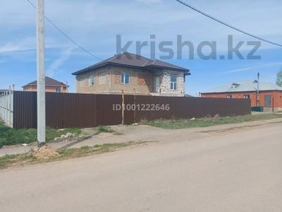 Продажа домов и дачи в Акмолинской обл.: Отдельный дом · 5 комнат · 210 м² · 10 сот., Алпамыс батыра 28 за 20 млн 〒 Отдельный дом · 5 комнат · 210 м² · 10 сот., Алпамыс батыра 28 за 20 млн 〒 в Тайтобе