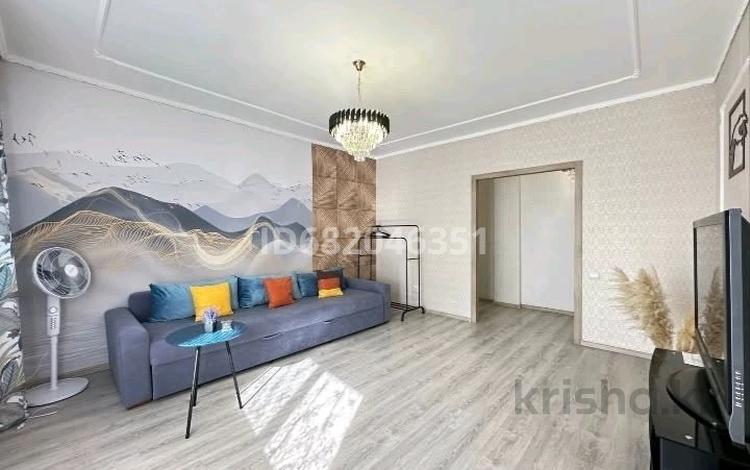 2-комнатная квартира · 90 м² · 5/9 этаж, Кунаева 14д за 20 000 ₸ в Астане, Есильский р-н — фото 6