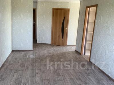 2-бөлмелі пәтер · 44 м² · 4/5 қабат, 14 Мкр 4, бағасы: 8.5 млн ₸ в Караганде, Алихана Бокейханова р-н