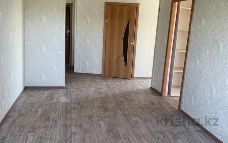 2-комнатная квартира · 44 м² · 4/5 этаж, 14 Мкр 4 за 8.5 млн ₸ в Караганде, Алихана Бокейханова р-н — фото 2