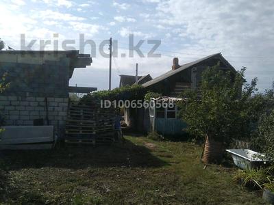 Отдельный дом · 2 комнаты · 65 м², Яблоневая на Телецентре 98 — Телецентр за 10 млн ₸ в Уральске