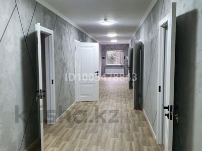 Офисы, образование, кабинеты и рабочие места · 180 м² за 700 000 ₸ в Алматы, Алатауский р-н