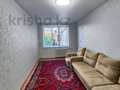 1-бөлмелі пәтер · 37 м² · 4/5 қабат, Кабанбай Батыра 147, бағасы: 10 млн ₸ в Талдыкоргане, мкр Жетысу
