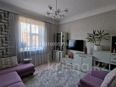 3-бөлмелі пәтер · 60 м² · 1/2 қабат, Казангап акына 2/1, бағасы: 22 млн ₸ в Шымкенте, Аль-Фарабийский р-н