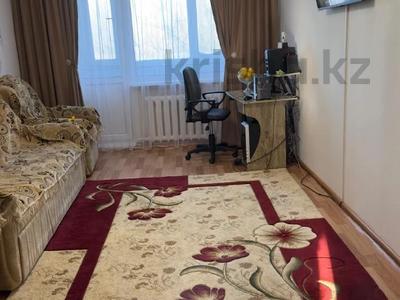 2-комнатная квартира · 45 м² · 5/5 этаж, Майкудук, 16й микрорайон за 10.2 млн ₸ в Караганде, Алихана Бокейханова р-н