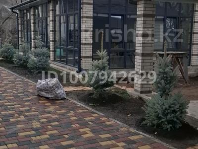 Дом · 4 комнаты · 150 м², Самал за 200 000 〒 в Каскелене