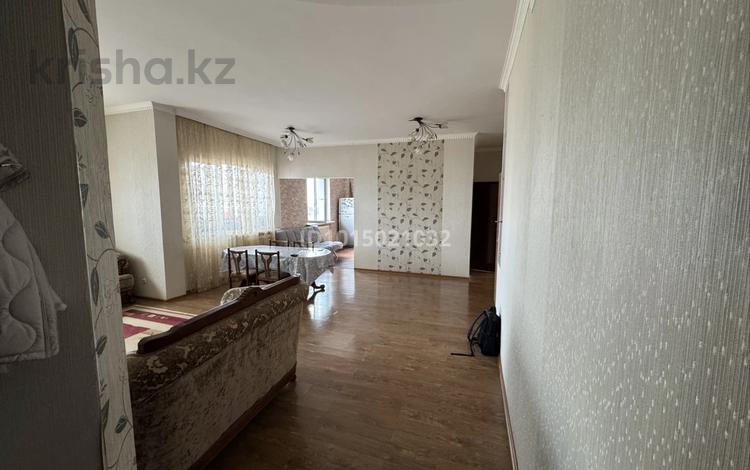 3-комнатная квартира · 105 м² · 7/8 этаж, Д. Кунаева 35 — Конаева пересечение с Туркестан за 55 млн ₸ в Астане, Есильский р-н — фото 2
