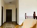 6-комнатный дом помесячно, 300 м², 8 сот., мкр Таугуль-3 за 1.6 млн 〒 в Алматы, Ауэзовский р-н — фото 9