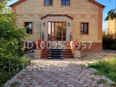 Жеке үй · 6 бөлме · 327 м² · 10 сот., мкр Городской Аэропорт 112 — Кулкыбаева 69, бағасы: 120 млн 〒 в Караганде, Казыбек би р-н