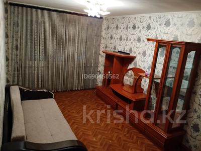 2-комнатная квартира, 49 м², 2/4 этаж помесячно, мкр №11 10 — Шаляпина Алтынсарина за 210 000 〒 в Алматы, Ауэзовский р-н