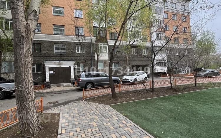 4-бөлмелі пәтер · 130 м² · 3/6 қабат, Бараева 21, бағасы: 63.8 млн ₸ в Астане, р-н Байконур — фото 2