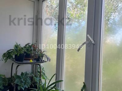 3-комнатная квартира · 48 м² · 4/5 этаж, мкр Строитель за 15.5 млн 〒 в Уральске