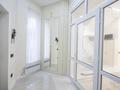 5-комнатная квартира · 300 м², мкр. Мамыр-1 27 за 212 млн ₸ в Алматы, Ауэзовский р-н — фото 12