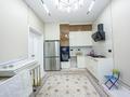 5-комнатная квартира · 300 м², мкр. Мамыр-1 27 за 212 млн ₸ в Алматы, Ауэзовский р-н — фото 15