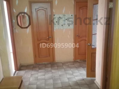 2-бөлмелі пәтер, 52 м², 5/5 қабат, Энтузиастов 17, бағасы: 18 млн 〒 в Усть-Каменогорске, Ульбинский