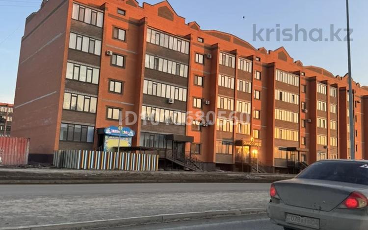 3-комнатная квартира · 127.5 м² · 2/5 этаж, мкр. Алтын орда, Саздинское лесничество 228/3 — Газиза Жубанова. Батыс - 2 за 46.5 млн ₸ в Актобе — фото 2