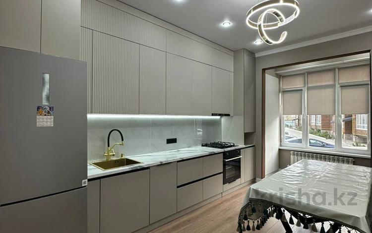 2-комнатная квартира · 72 м² · 1/3 этаж, мкр Старый Аэропорт, бисена жумагалиева 27 за 28.5 млн ₸ в Уральске — фото 2