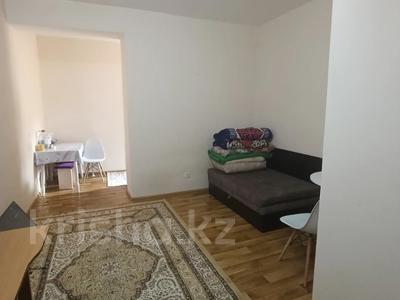 1-бөлмелі пәтер · 33 м² · 7/10 қабат, Ақсай-3А ш/а. 90 — Толе би, бағасы: 210 000 ₸ в Алматы, Ауэзовский р-н