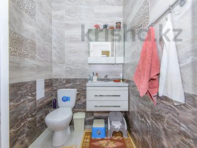 2-комнатная квартира, 57 м², 11/18 этаж, ул.кенесары 4 за 25 млн 〒 в Астане, Сарыарка р-н