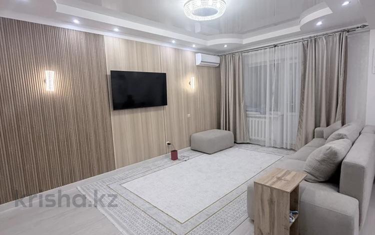 4-комнатная квартира · 99.3 м² · 8/9 этаж, Казыбек би 17 за 55.1 млн ₸ в Усть-Каменогорске — фото 2