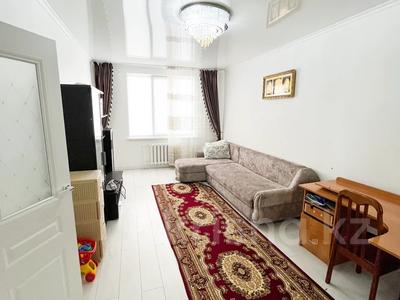 1-комнатная квартира, 52 м², 2/5 этаж, Болашак 25 за 14.9 млн 〒 в Талдыкоргане