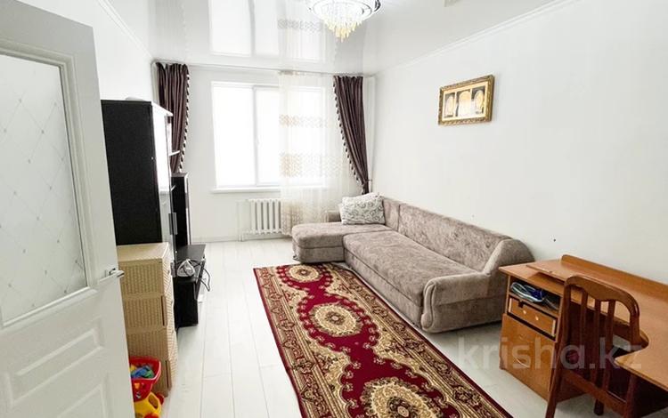1-комнатная квартира, 52 м², 2/5 этаж, Болашак за 16 млн 〒 в Талдыкоргане — фото 2