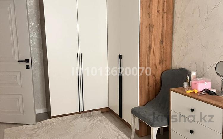 4-комнатная квартира · 85 м² · 5/5 этаж, 8-й микрорайон 10 — Байтиленова за 320 000 ₸ в Шымкенте, Туран р-н — фото 2