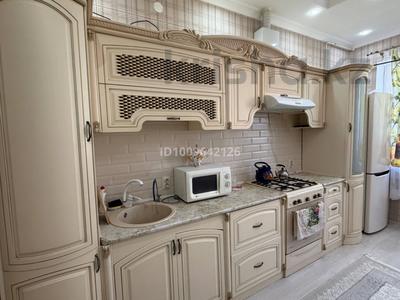 2-комнатная квартира · 58 м² · 2/5 этаж, мкр Строитель, ул Айталиева 7\2 — 31 школы за 25.5 млн 〒 в Уральске